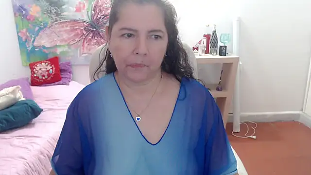 leonela_69's cam snapshot