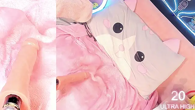 shayna_manson_'s cam snapshot