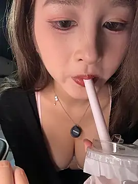 yuki_june live sex cam