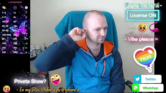 RealManHaveHairy's cam snapshot