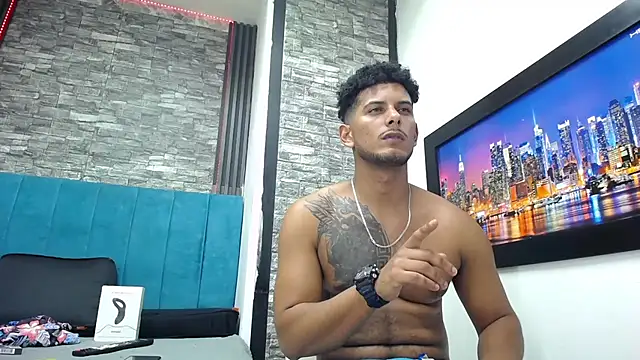 Chris_Dick23 live sex cam