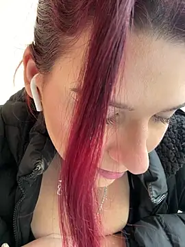 RiriRoseey live sex cam