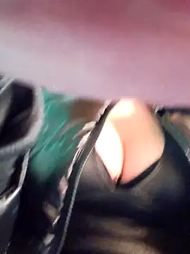 MILFBARBY live sex cam