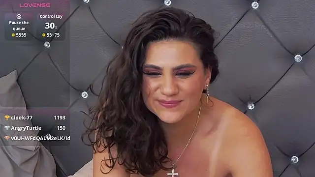 LorenneMays live sex cam