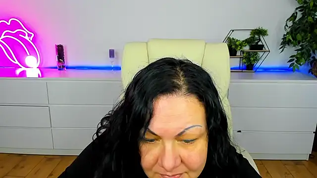 IrissMoon's cam snapshot