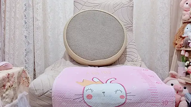 Rellababyy's cam snapshot