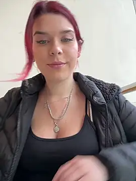 RiriRoseey's cam snapshot