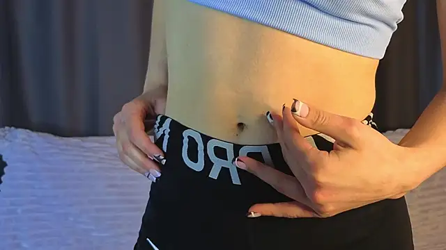 FoxFever's cam snapshot