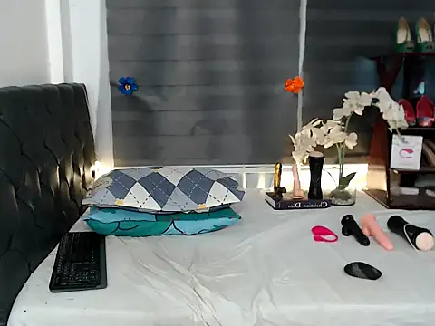 sylvannia_cumslut's cam snapshot