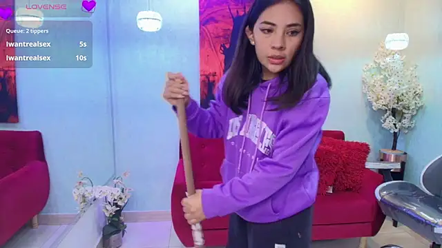 Rousse_land's cam snapshot