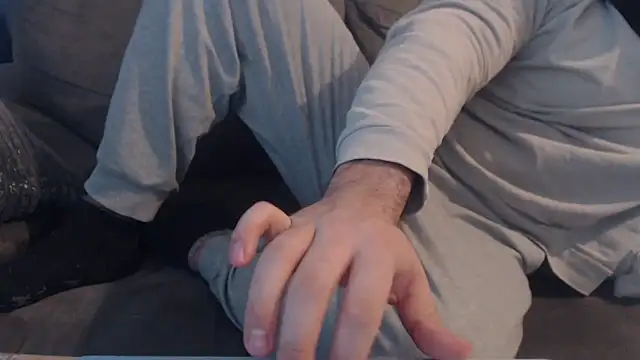 hugemachohandsome live sex cam