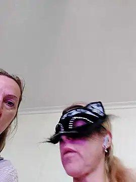 blondyruby live sex cam