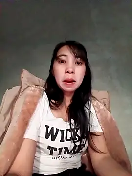 emaame68's cam snapshot