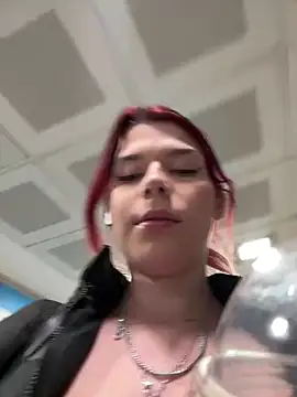 RiriRoseey live sex cam