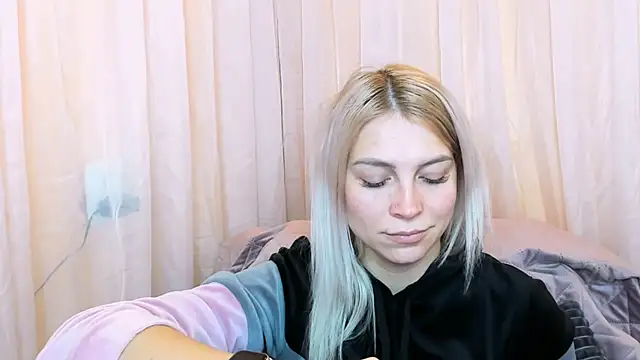 FoxyKathryn's cam snapshot