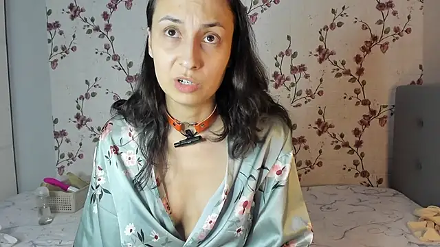 Alisagold90's cam snapshot