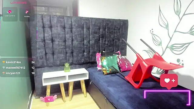 Charlotte__Gray live sex cam