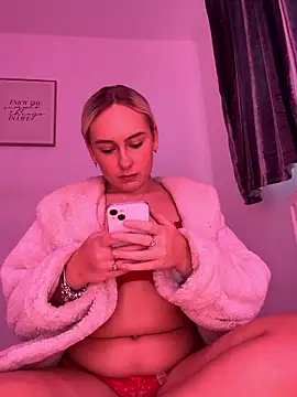 Scarletbx's cam snapshot