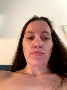 Nicole-Ray live sex cam