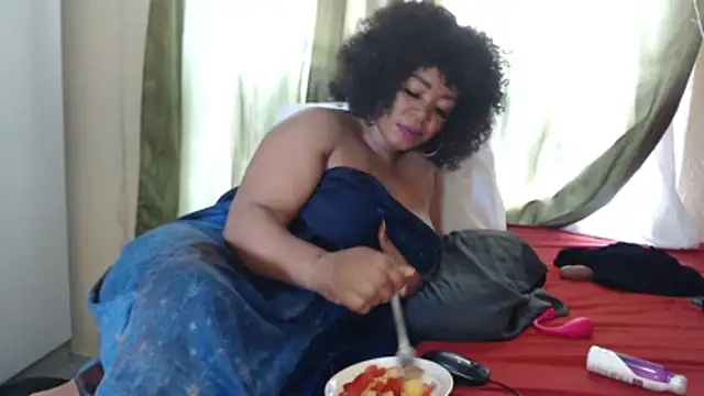 Foxybrownxx1 live sex cam