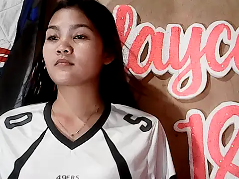 PinaySkinnyJust18's cam snapshot