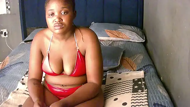 FREAKBARBIE02's cam snapshot