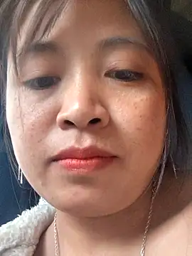 miumiu_sexy2x's cam snapshot