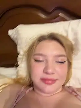 AmmyHot live sex cam