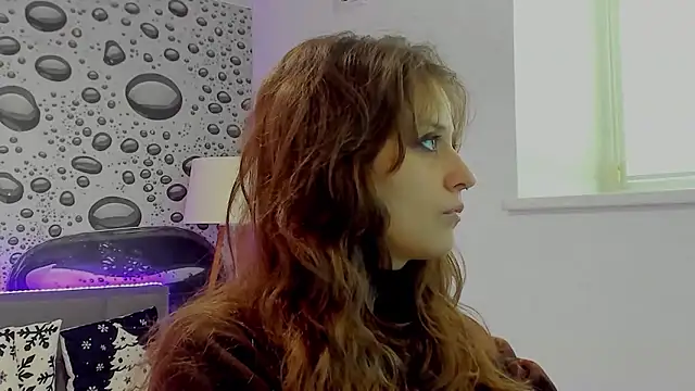 AlmaFancy's cam snapshot