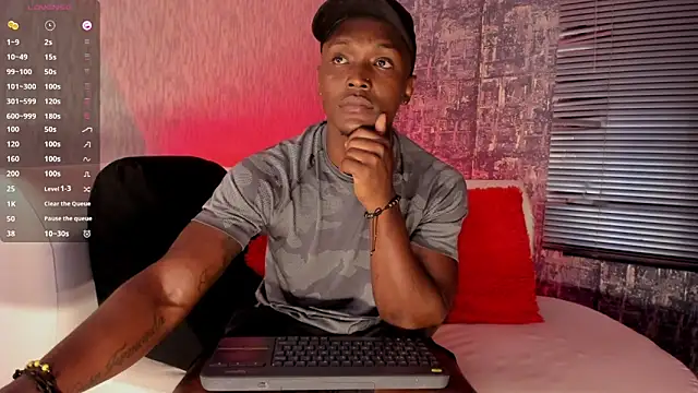 DannSmmith live sex cam