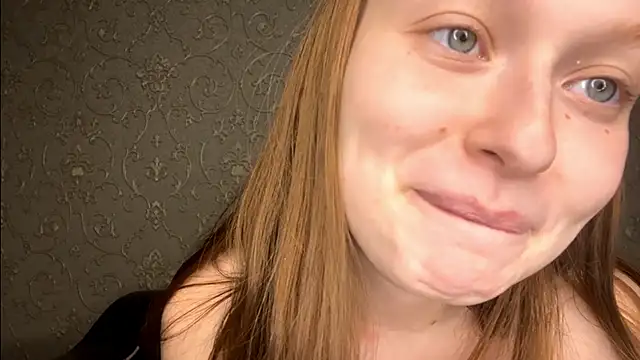 CharlynDini live sex cam