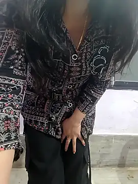 roshni_agrawal0's cam snapshot