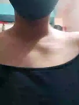 me-leela's cam snapshot