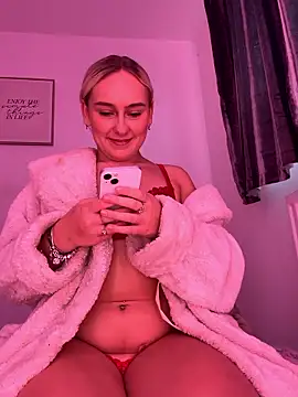 Scarletbx's cam snapshot