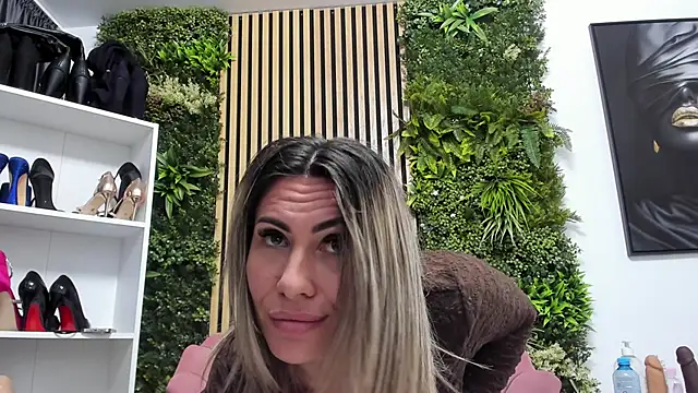 sweetcherry30 live sex cam