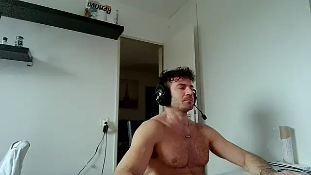 alpha-hunk live sex cam