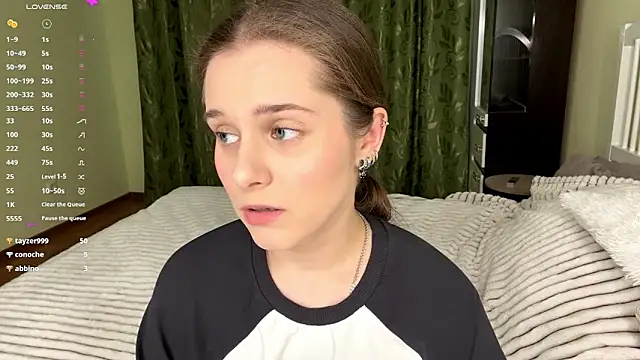 MiaBlanko's cam snapshot