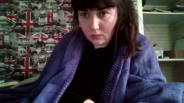 Lynylou live sex cam