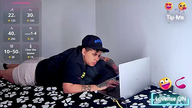 karla_sexy21's cam snapshot