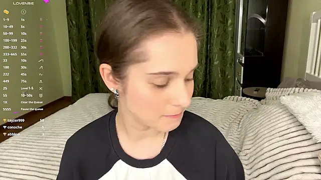 MiaBlanko's cam snapshot