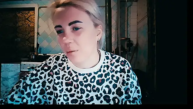 EmmaCat_'s cam snapshot