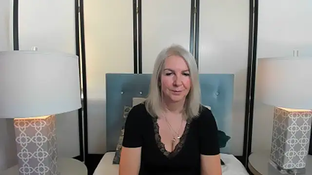 EricaTop's cam snapshot