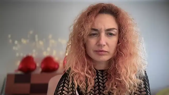 Reddgiirl's cam snapshot