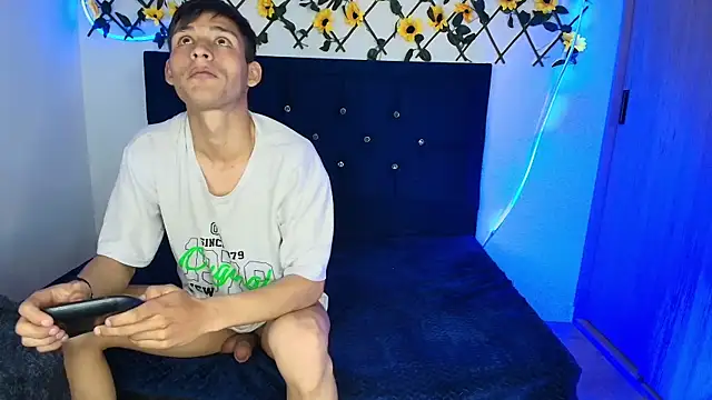 Liaam_Moon's cam snapshot