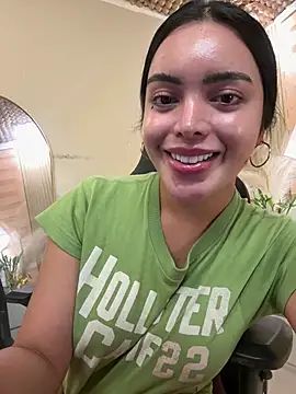 TS-SimplyTheBest live sex cam