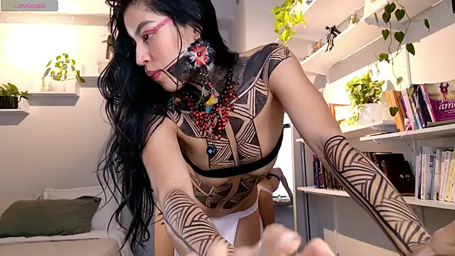 Nikol-JE live sex cam