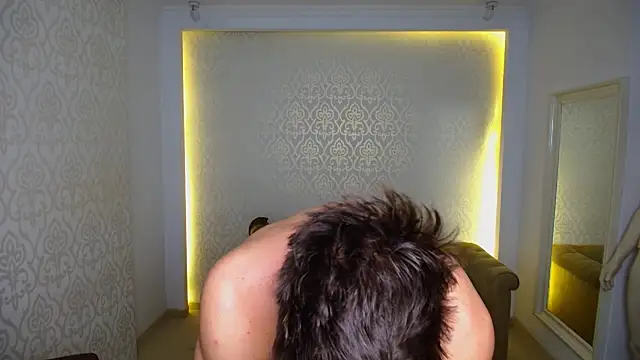 MaxKaiden live sex cam