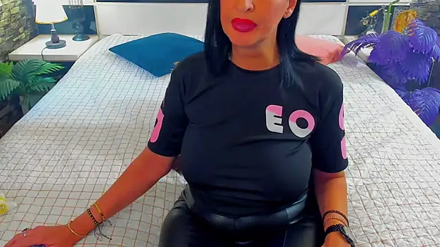 shannon4u live sex cam