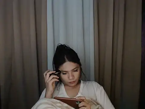 Kisses-For-You live sex cam