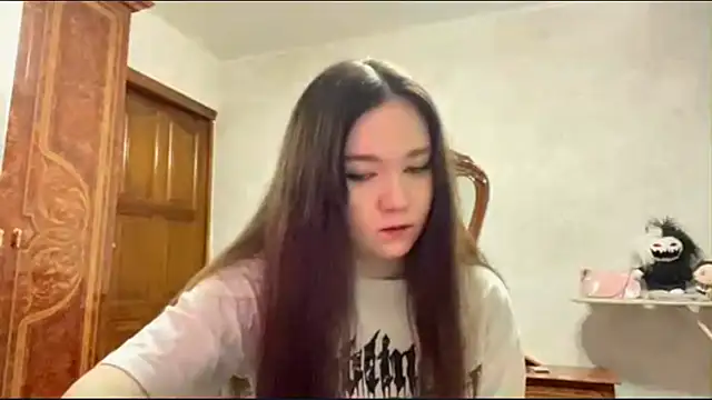 CrunchBerries's cam snapshot